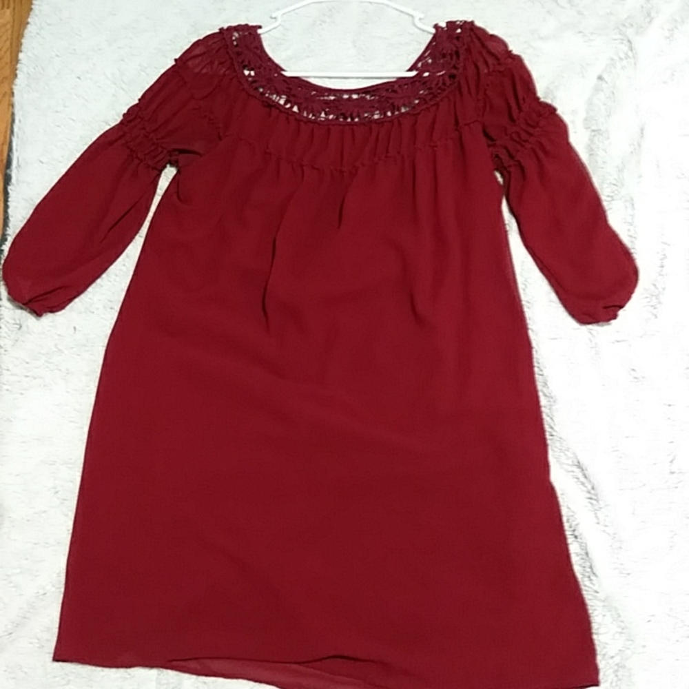 Hearsould medium maroon dress